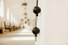 Kentucky Horsewear Rubber Ball Protection Wall & Lead