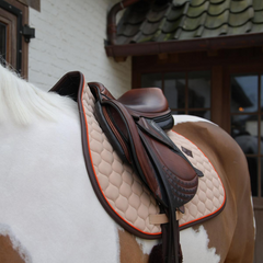 Kentucky Horsewear Saddle Pad Onion Quilt Neon Leather Jumping