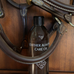 Grooming Deluxe Leather Almond Care Oil