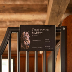 Grooming Deluxe Stable Name Plate with Plexi Glass