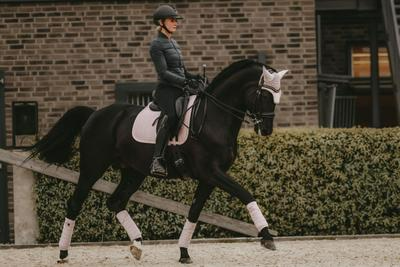 Kentucky Horsewear Saddle Pad Velvet Pearls Dressage