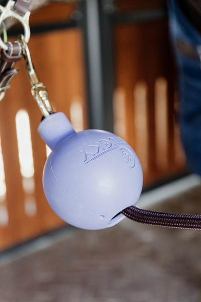 Kentucky Horsewear Rubber Ball Protection Wall & Lead