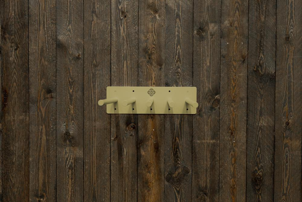 Kentucky Horsewear Saddle Pad Holder for 5pcs