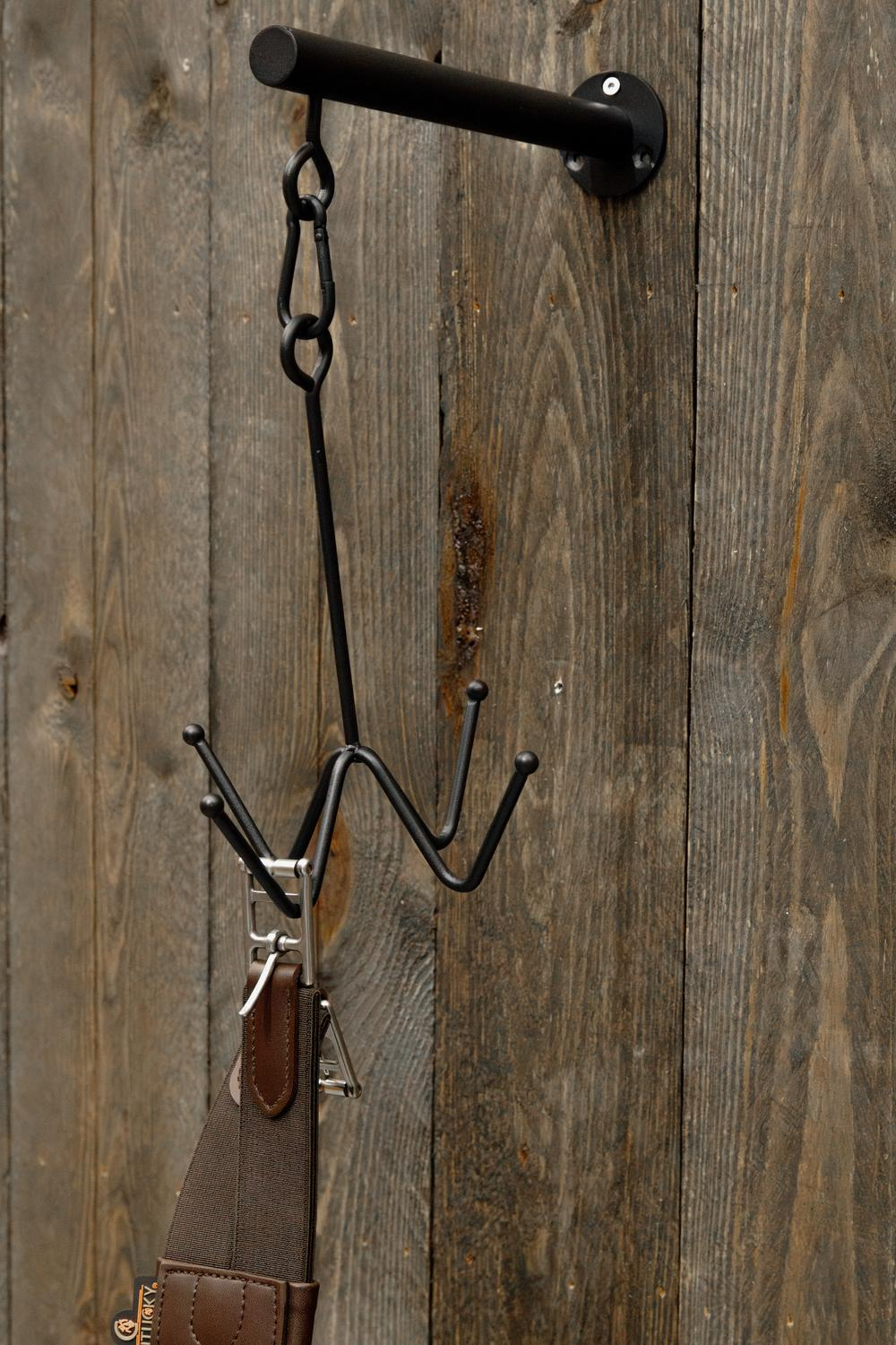 Kentucky Horsewear Bridle Hook 4 prong with wall attachment