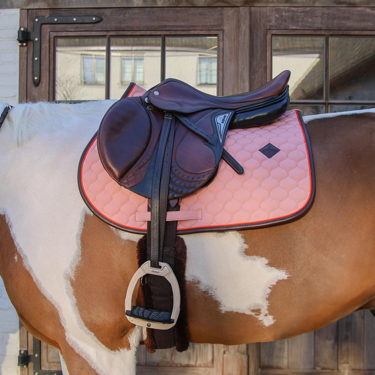 Kentucky Horsewear Saddle Pad Onion Quilt Neon Leather Jumping