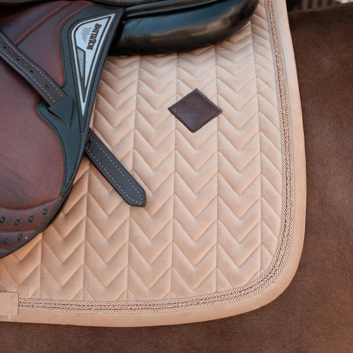 Kentucky Horsewear Saddle Pad Velvet Mini Pearls Jumping