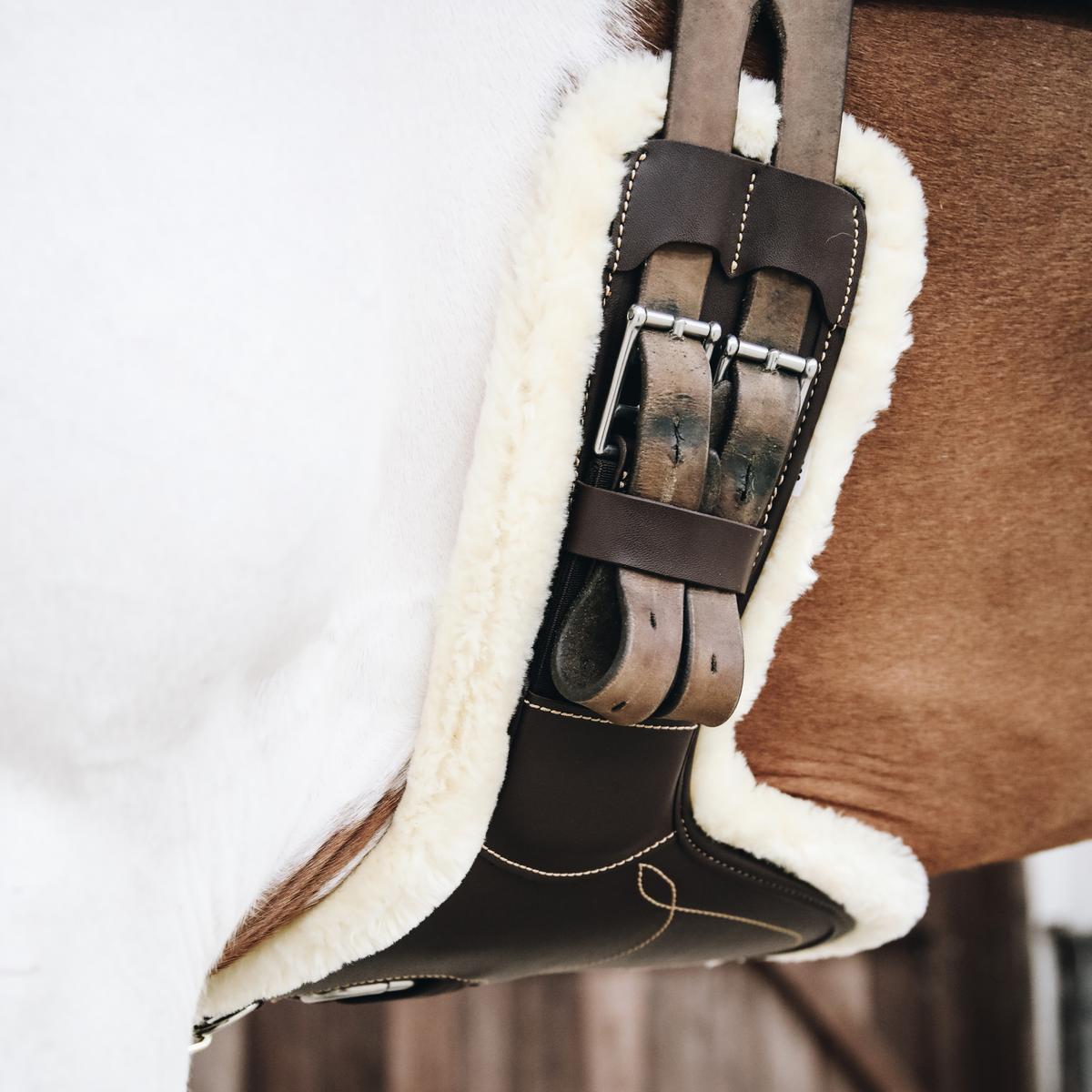 Kentucky Horsewear Sheepskin Short Stud Girth