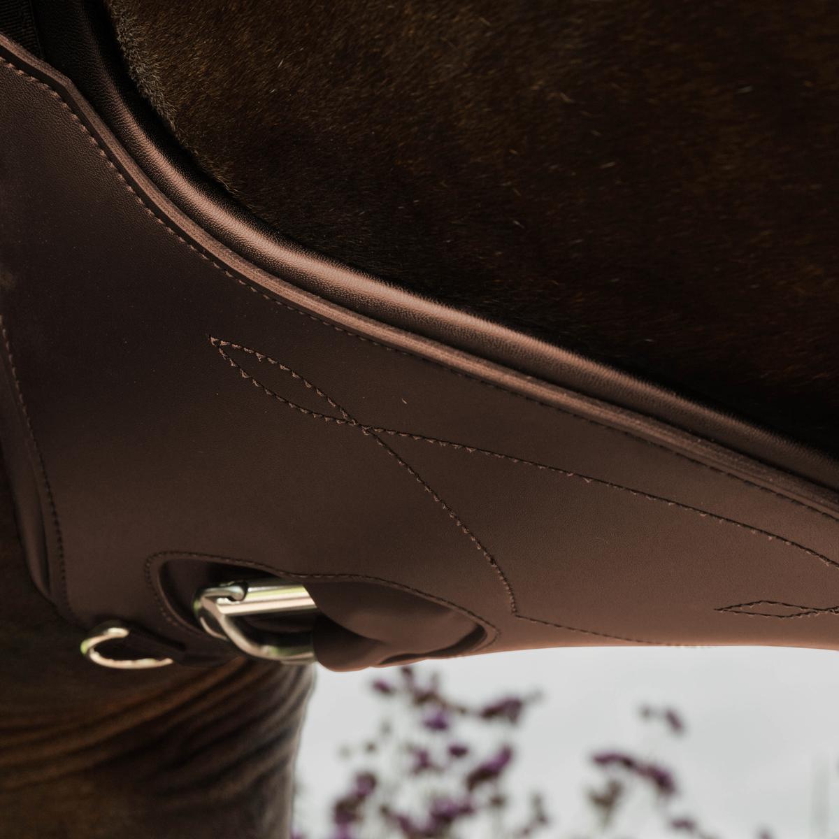 Kentucky Horsewear Anatomic Stud Girth