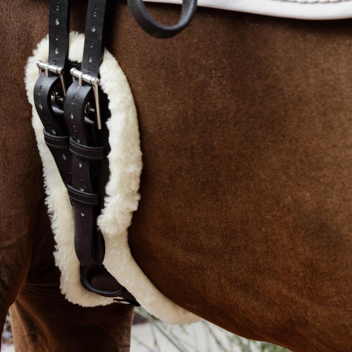 Kentucky Horsewear Sheepskin Anatomic Short Girth