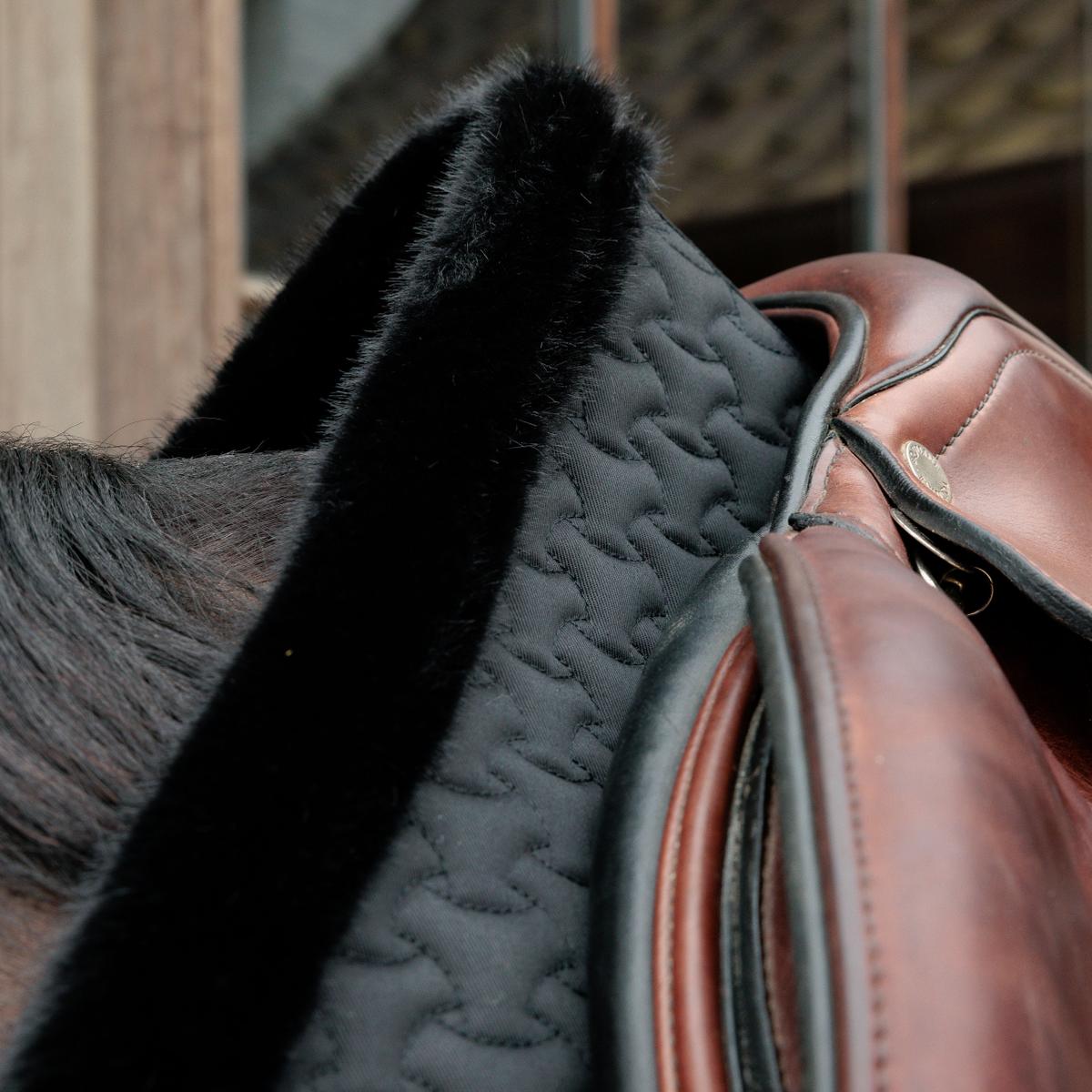 Kentucky Horsewear Saddle Pad Fake Fur Plaited Quilt Jumping