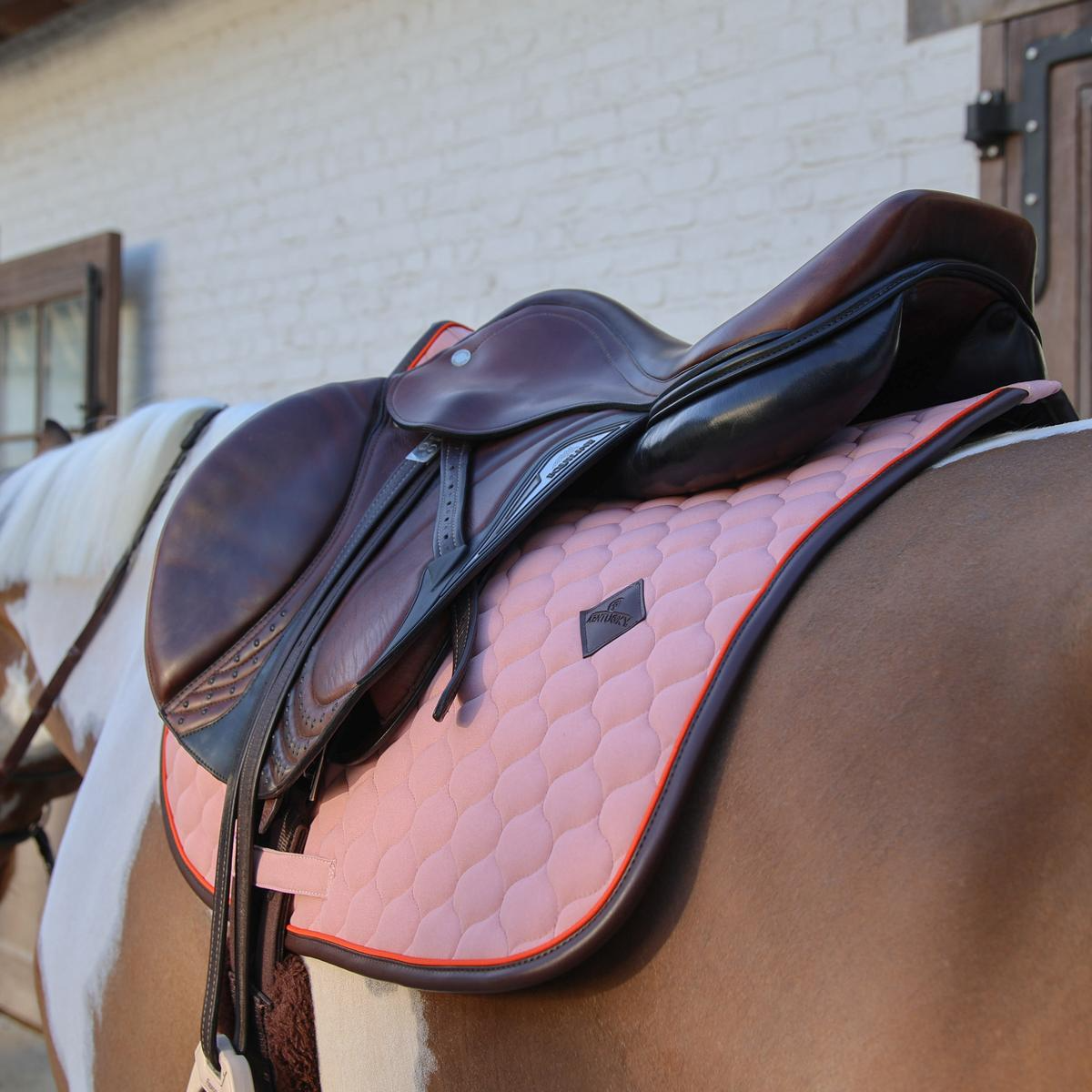 Kentucky Horsewear Saddle Pad Onion Quilt Neon Leather Jumping