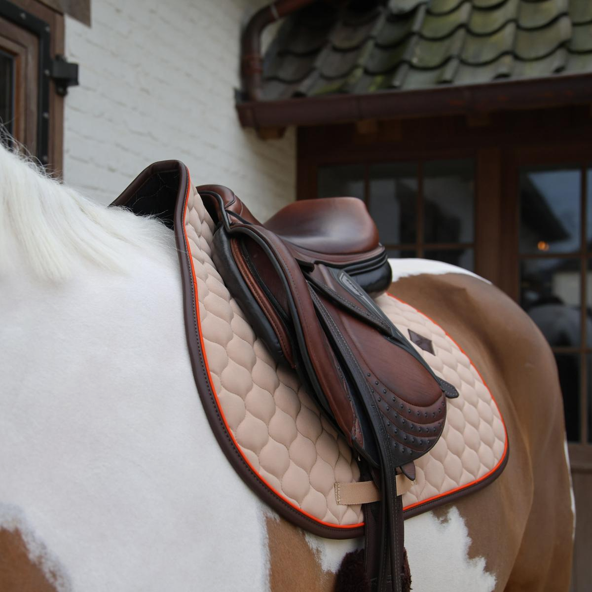 Kentucky Horsewear Saddle Pad Onion Quilt Neon Leather Jumping