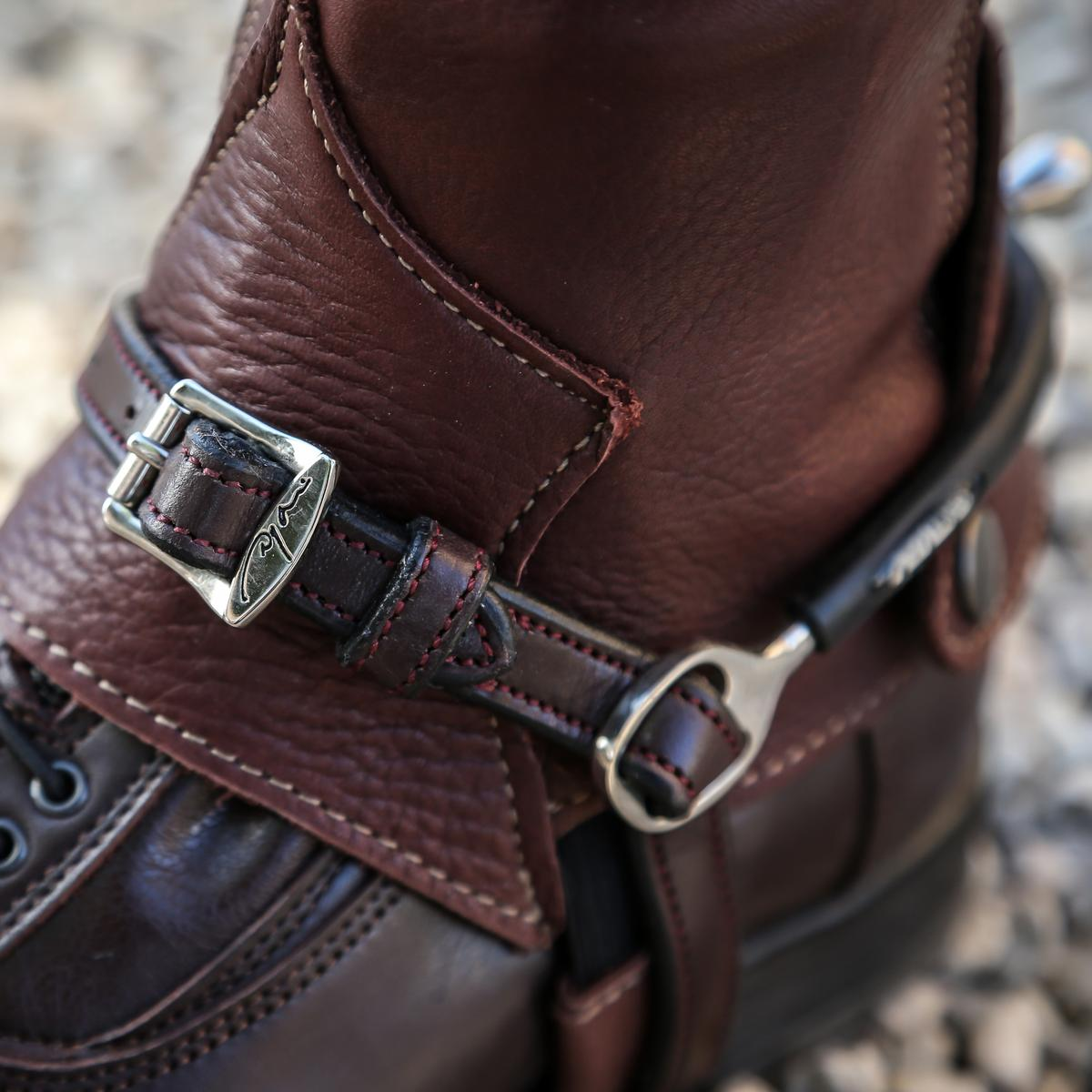Dy'on Spur Straps
