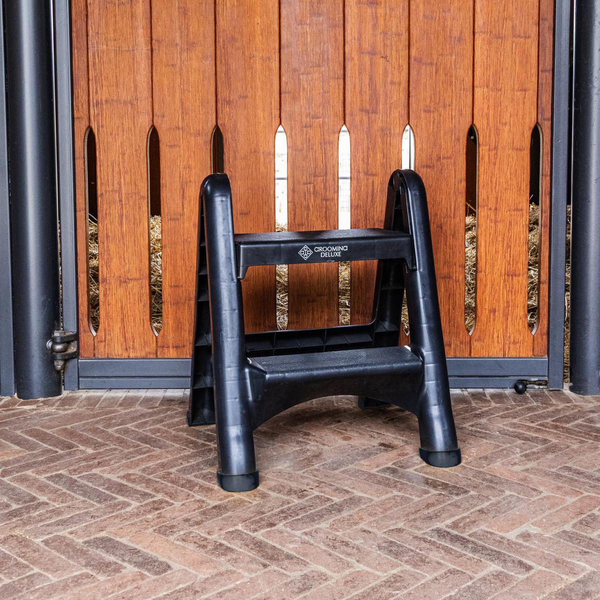 Grooming Deluxe Step Foldable