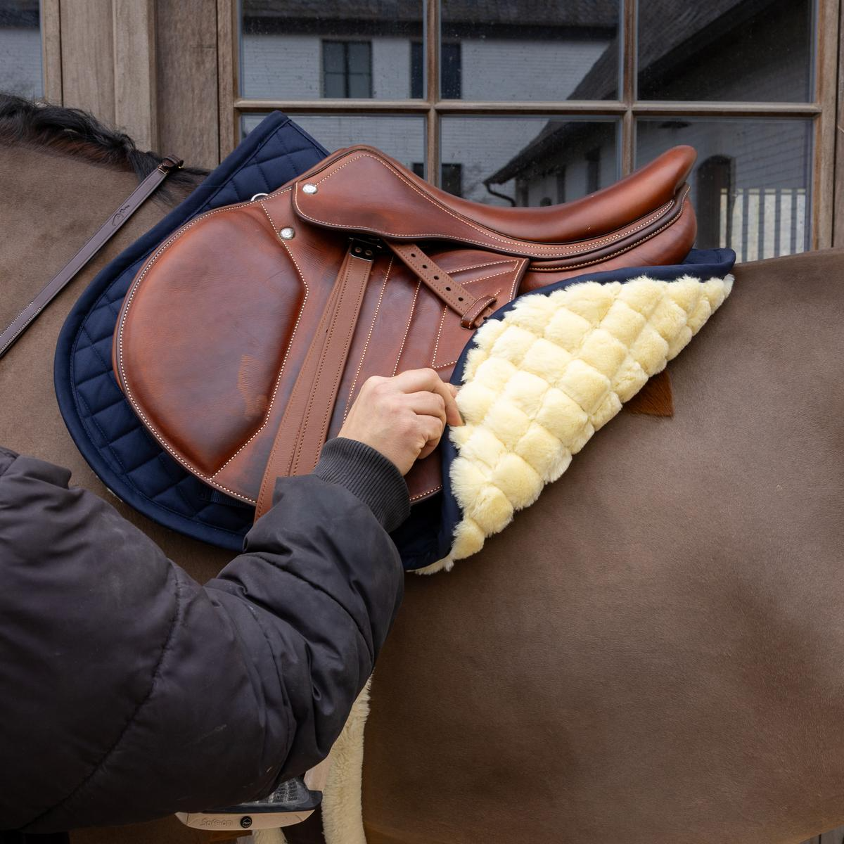 Kentucky Horsewear Skin Friendly Saddle Pad Sheepskin Diamond Show Jumping