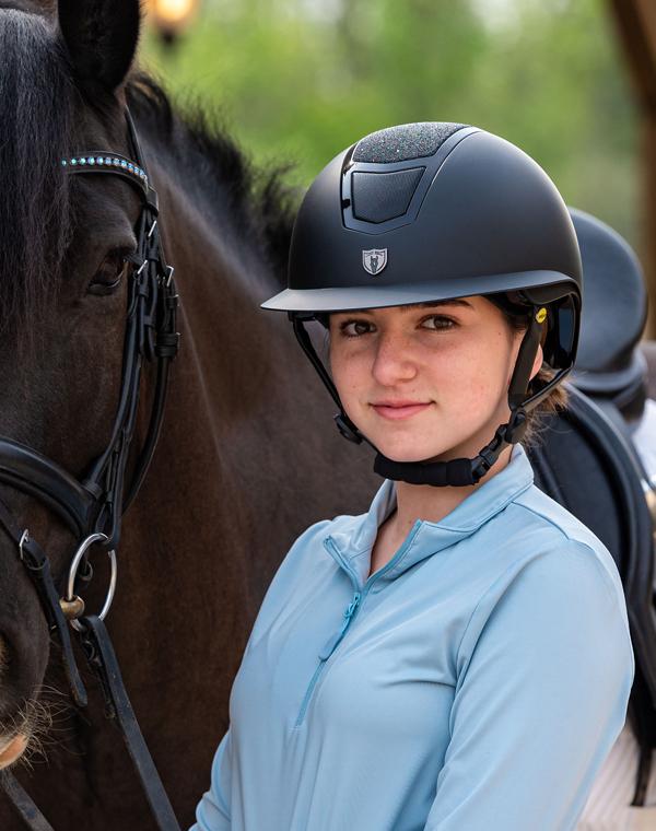 Mips equestrian hot sale helmet